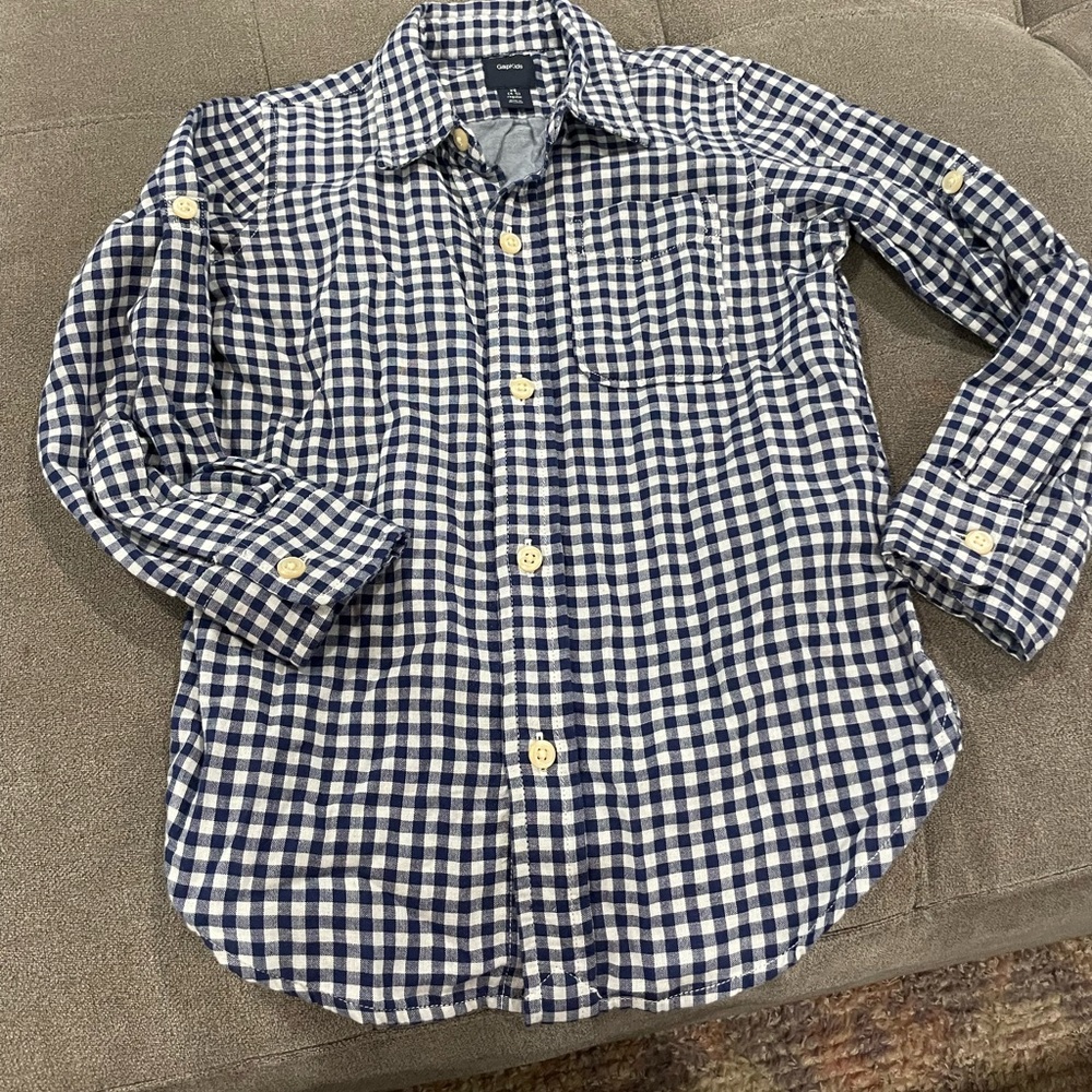 Boys GapKids button down a XS 4-5